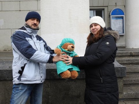 Началась третья неделя голодовки родителей против закрытия детских больниц Саратова