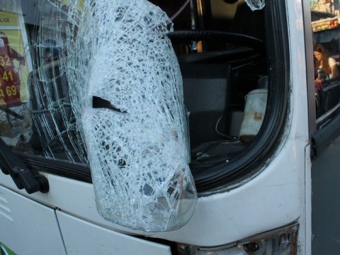 В Балакове водитель иномарки врезался в автобус