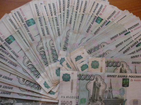 Директора саратовского пассажирского предприятия оштрафовали на 200 тысяч рублей за невыплату зарплат