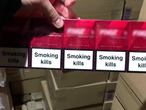 В Ершове ФСБ и полиция обнаружили немаркированные сигареты на 10 миллионов