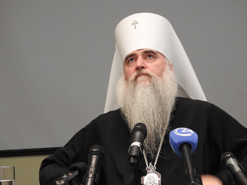 Лонгин о возвращении зданий церкви: Берем только необходимое