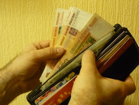Росстат: Для «сведения концов с концами» российской семье нужно более 58 тысяч рублей