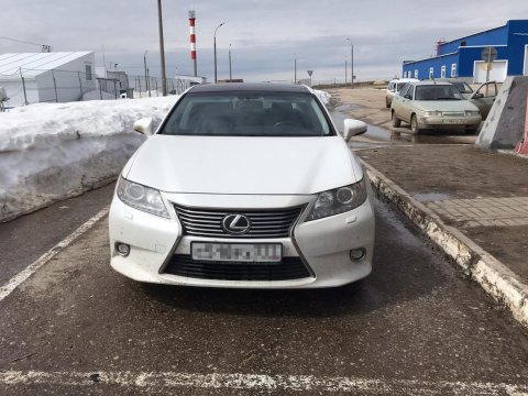 Озинские пограничники не выпустили в Казахстан угнанный Lexus