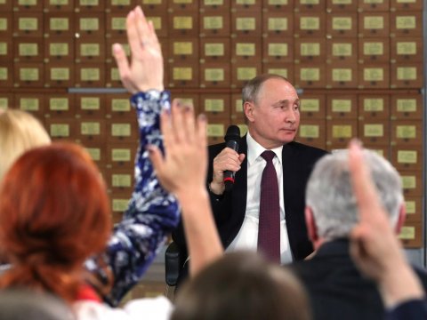 У президента РФ Владимира Путина резко упали доходы