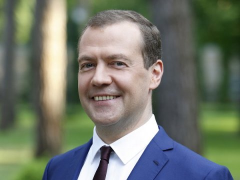 Доходы Медведева в 2018 году превысили заработок Путина