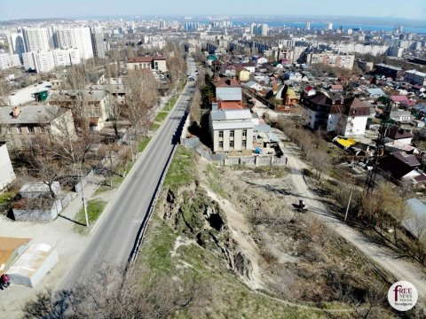 Оползень на Новоузенской стабилизировали, но дорогу не открыли