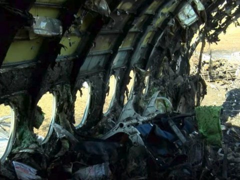 СМИ: Пассажиров сгоревшего SSJ 100 мог убить несертифицированный пластик