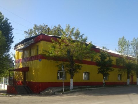 Старое здание роддома в Вольске переделают под жилье для врачей к ноябрю