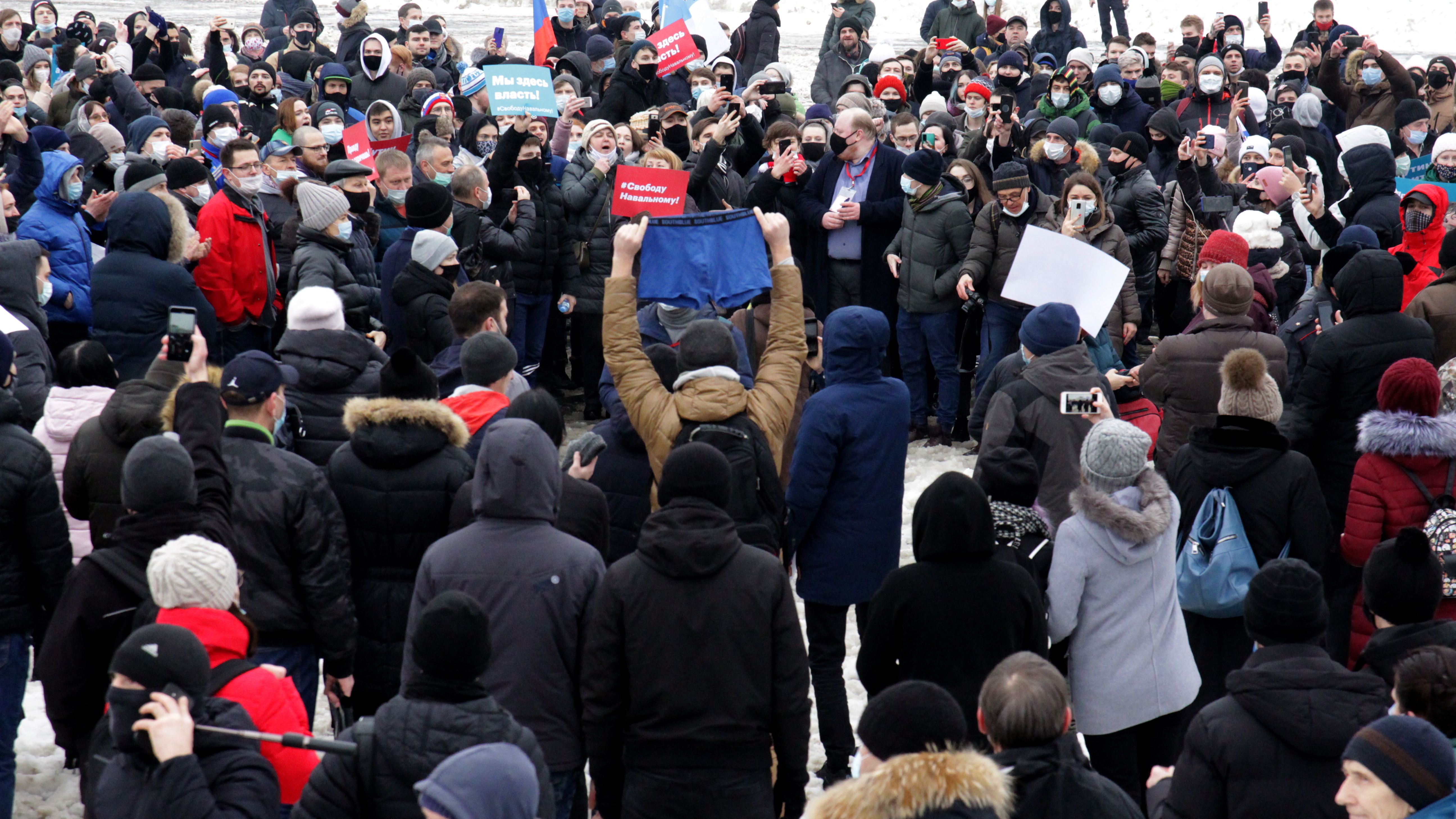 Телеграмм новости без цензуры. Мирные митинги Саратов. Митинг Навальный Саратов. Сегодняшний митинг в Саратове. Митинг в Саратове 23 января.