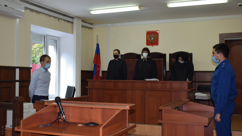 В Энгельсе незаконно расширили закрытое для захоронения кладбище