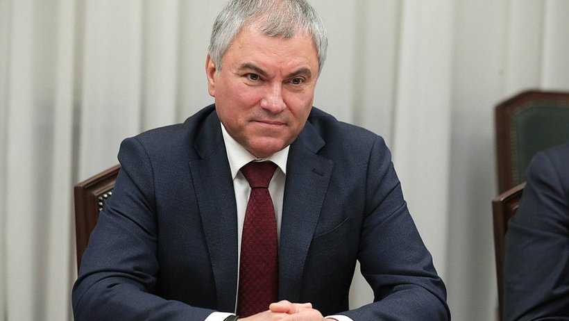 Опять не место для дискуссий. Вячеслав Володин считает, что в думе не должно быть оппозиции