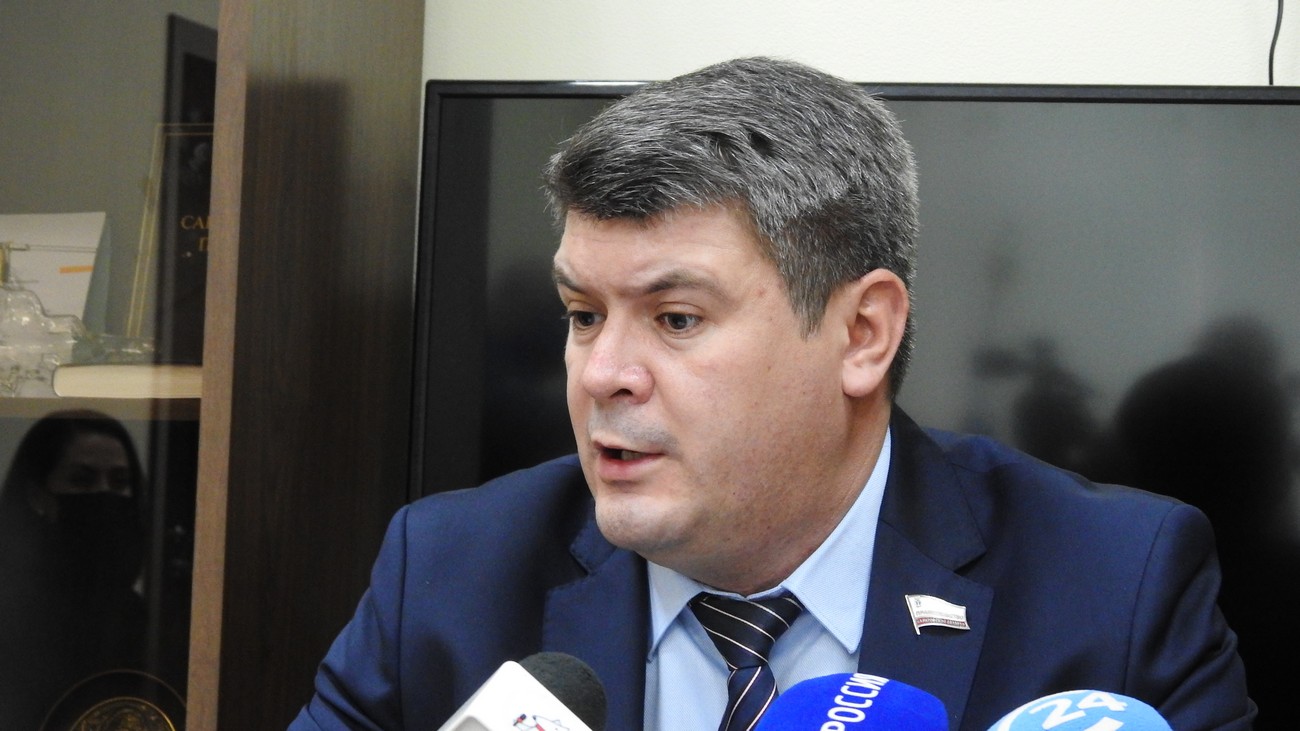 Ни устройств, ни приложений не нужно. Саратовское минцифры раскрыло свою роль в технической подготовке введения пропуска по QR-коду