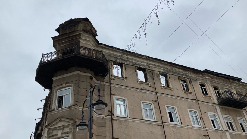 Исаев настаивает на восстановлении здания гостиницы Россия после пожара