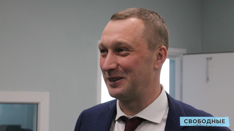 Спикер облдумы заявил, что в Саратовской области при Бусаргине создали две тысячи рабочих мест. Радаева он не упомянул