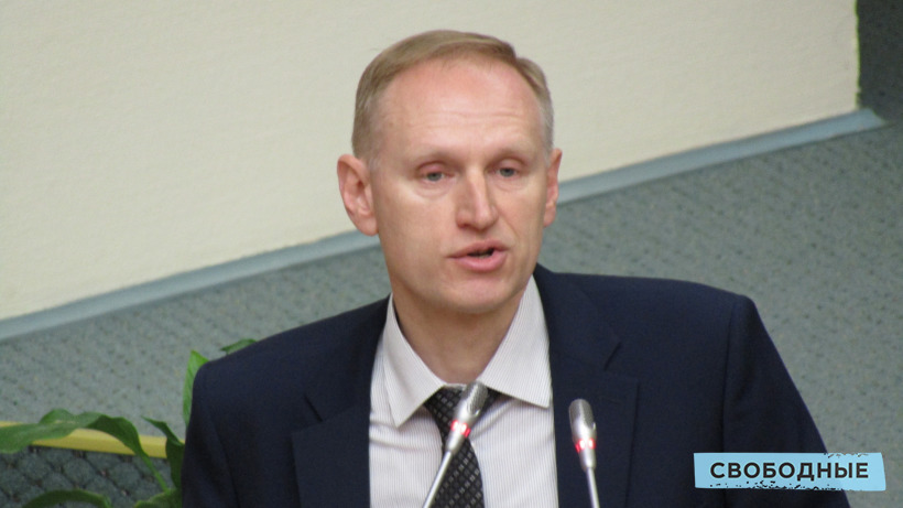 В облдуме Дмитрия Лаврушина утвердили новым главой саратовской Счетной палаты. Депутат укорил его в прогибности