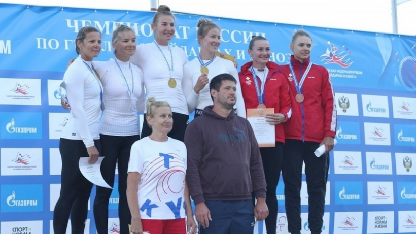 Саратовские байдарочницы завоевали четыре медали чемпионата России
