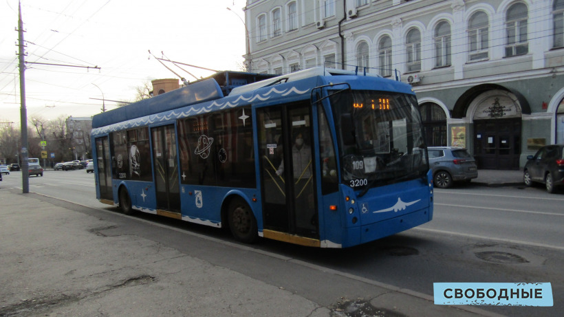 Троллейбусы маршрута Саратов-Энгельс остановились из-за отключения электричества