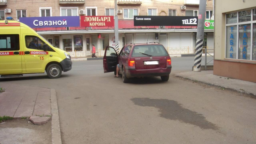 В Энгельсе женщина попала под колеса Фольксвагена