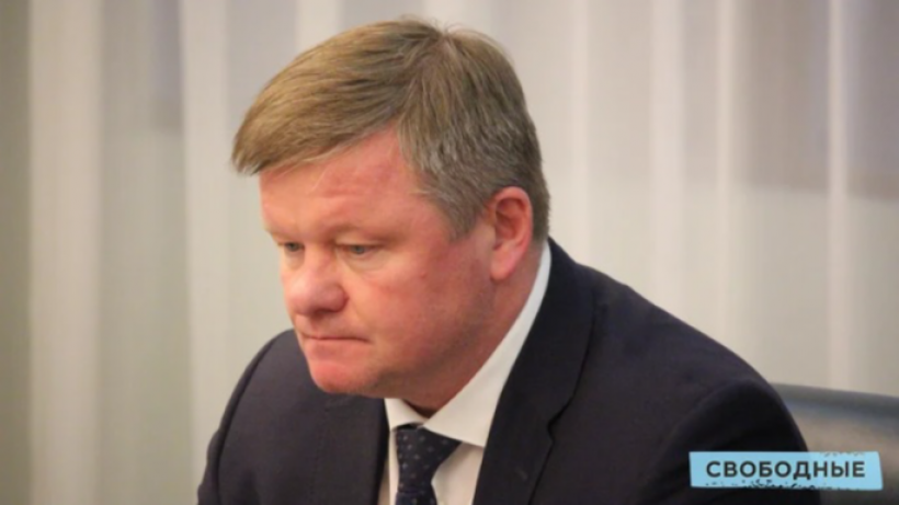 Мэр Саратова подал документы для участия в выборах депутатов облдумы. Жители спрашивают его, кто возглавит город
