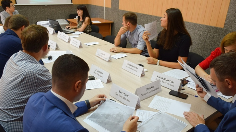 Штраф за парковку на газонах заплатят 65 саратовских водителей