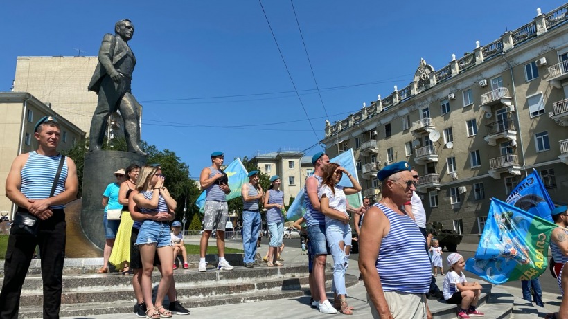 День десантника. В Саратове впервые за много лет отменили приводнение парашютистов