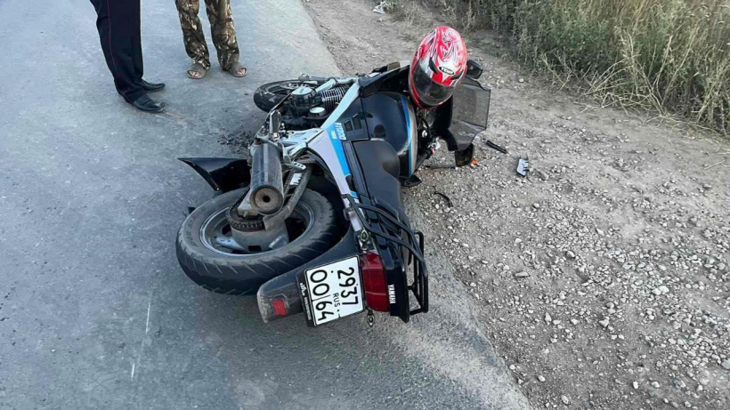 В ДТП с грузовиком на саратовской дороге пострадал мотоциклист