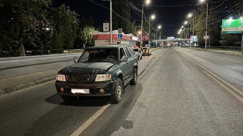 Вечером на 3-й Дачной мужчина попал под колеса иномарки