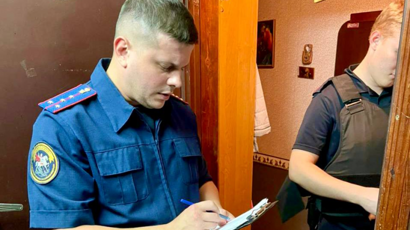 Ночью пьяный саратовец напал с ножом на участкового