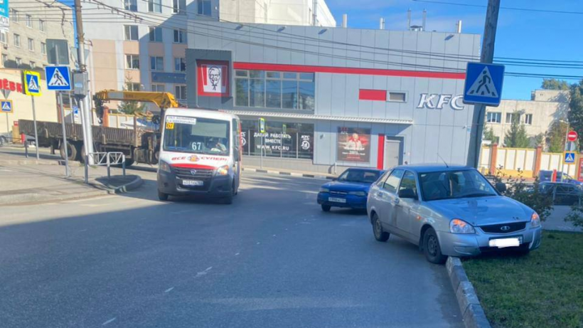 В Саратове пенсионерку сбила женщина на Приоре