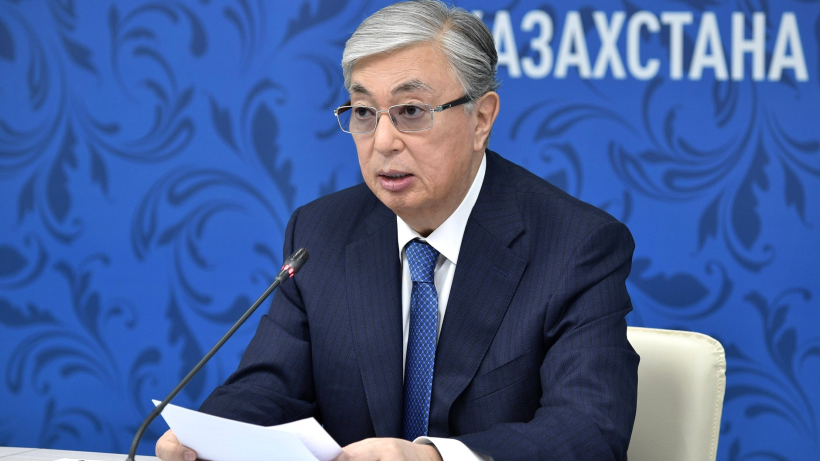 Президент Казахстана заявил о переговорах с РФ из-за массового прибытия россиян в республику