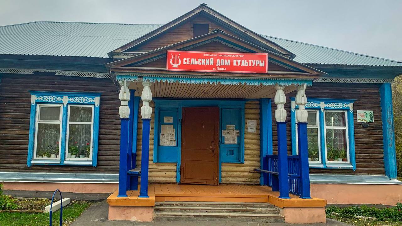 Мы потеряли стены, видевшие Нарышкиных. Вячеслав Володин пообещал отреставрировать усадьбу в Падах, но часть ее просто снесли