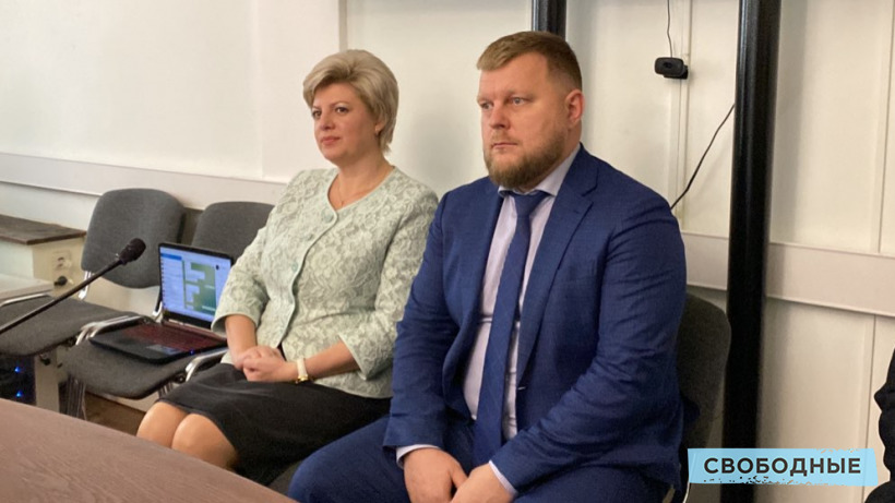 За кресло мэра Саратова поборются два чиновника. Остальные кандидаты отсеяны