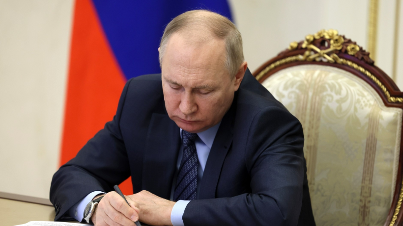 Песков: Путину доложили о происшествии в Саратовской области