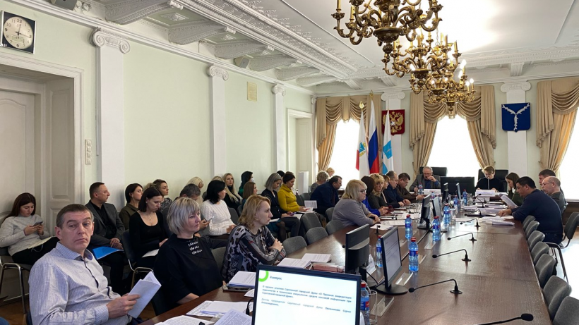 Единоросс Елена Перепелицина отказалась от мандата депутата Саратовской городской думы
