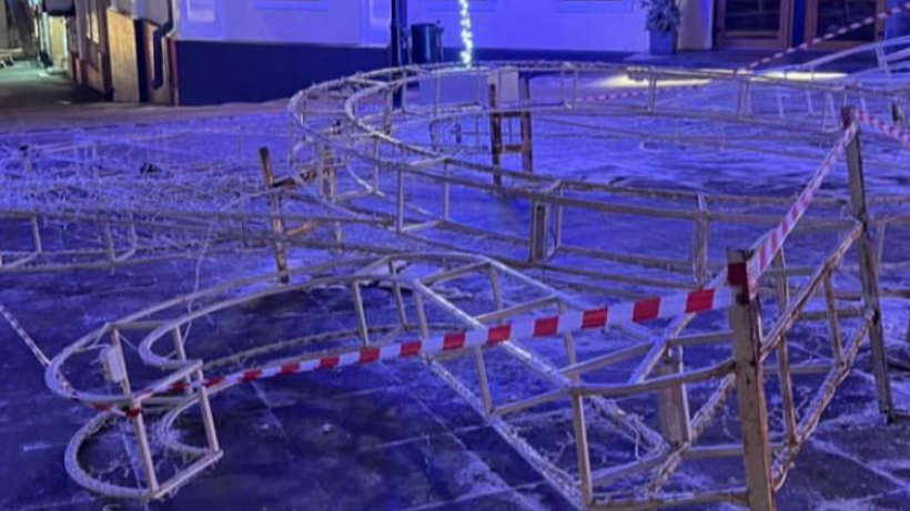 В центре Саратова упал портал в 2023 год