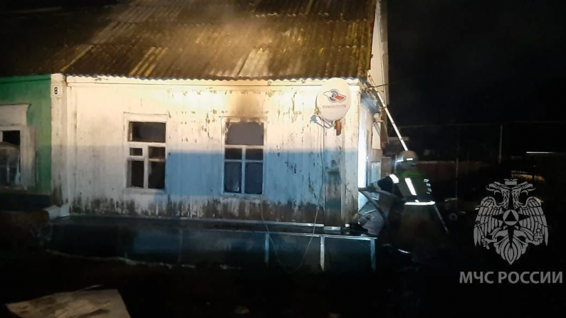 В результате пожара в Аркадаке пострадали мать с тремя детьми