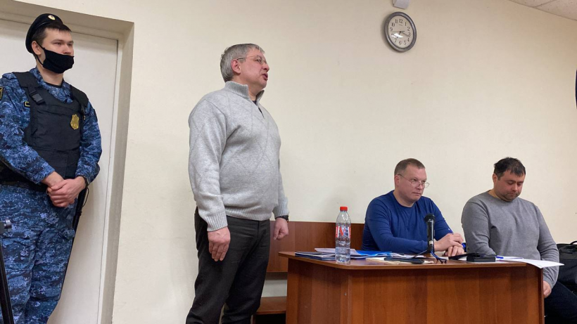 В Саратове суд по делу Сергея Курихина перешел к прениям сторон