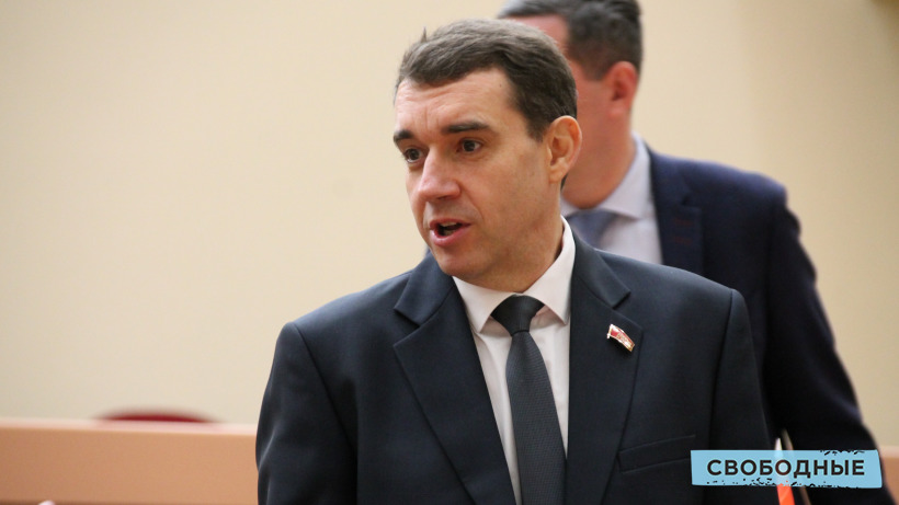Саратовский депутат предложил сэкономить семь миллионов рублей на пиаре облдумы и капремонте правительства