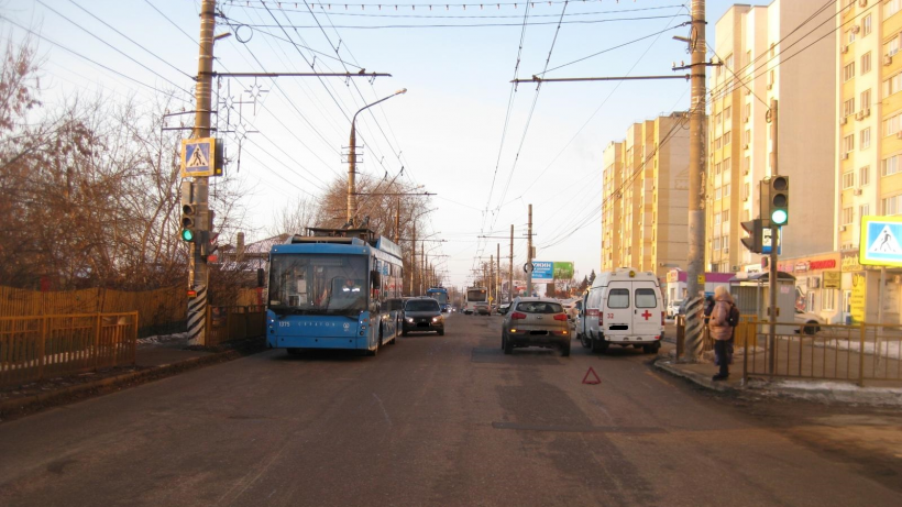 В Энгельсе водитель Киа сбил девочку на пешеходном переходе