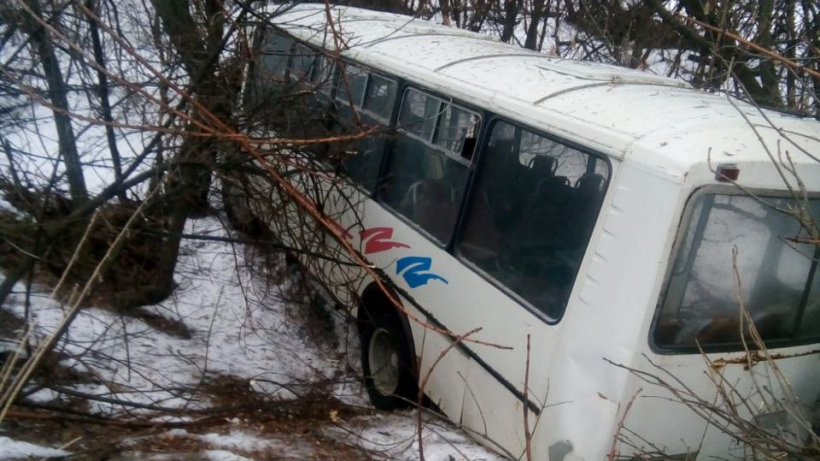 ДТП с автобусом в Вольске. В минздраве рассказали о состоянии пострадавших пассажиров, среди них двое детей