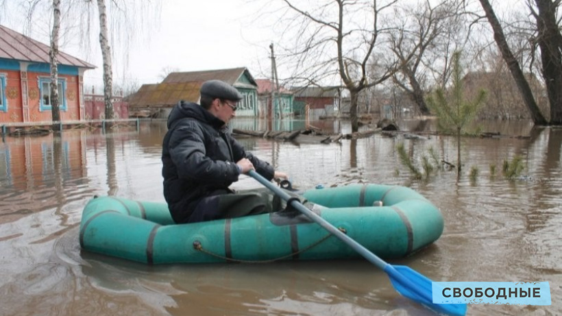 МЧС: В Саратовской области затоплены 74 жилых дома и 679 дворов, сегодня может затопить пять мостов