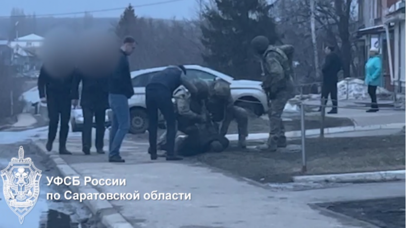 ФСБ обнародовала видео задержания поджигателя объектов железной дороги в Саратове