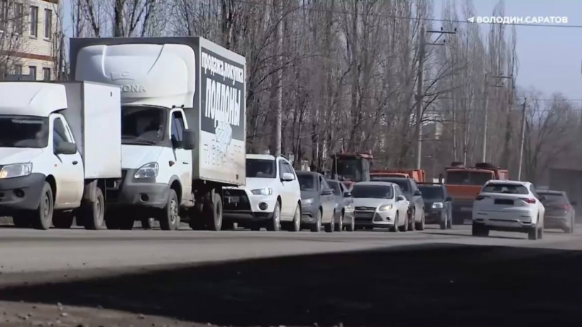 Пробки по 10 часов. Володин проведет в Саратове совещание по строительству переезда на Сокурском тракте