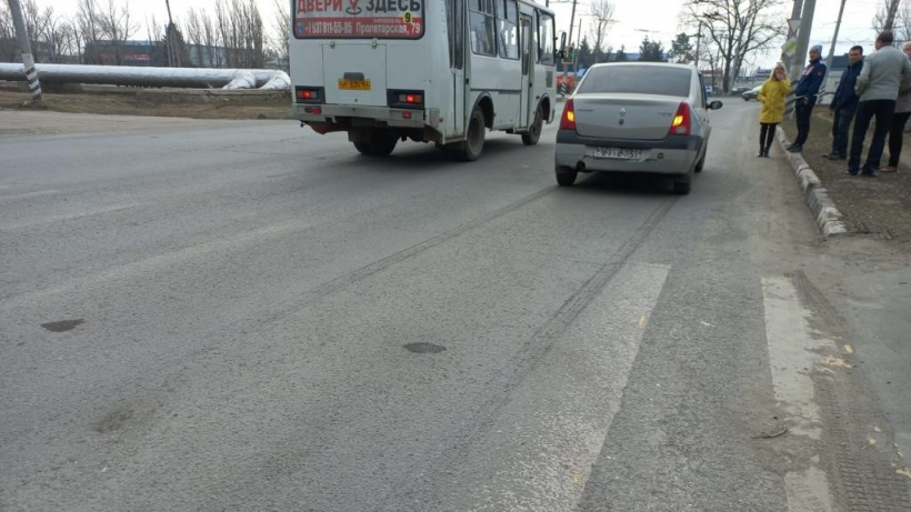 В Балакове пенсионерка на Рено сбила подростка