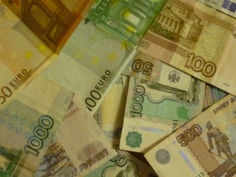 Эксперты: В офшорах у россиян лежит денег на три четверти национального дохода