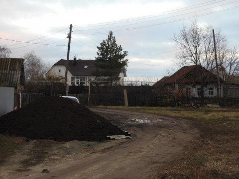 Жители Сабуровки пожаловались на убитые дороги. Фоторепортаж