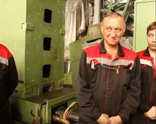 Пенсионная реформа. Саратовский губернатор рассказал о 72-летнем рабочем завода, который «еще лет 20 потрудится»