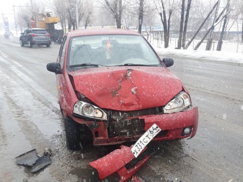 На Буровой колесо автокрана разбило «Калину»