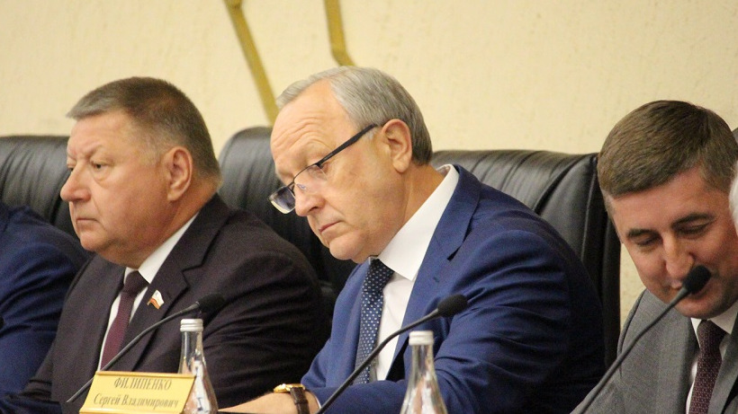 Обманутые дольщики. Саратовский губернатор ждет из федерального бюджета восемь миллиардов рублей
