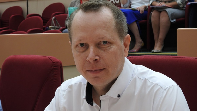 Коммунист предложил отдать деньги минпечати министерству здравоохранения